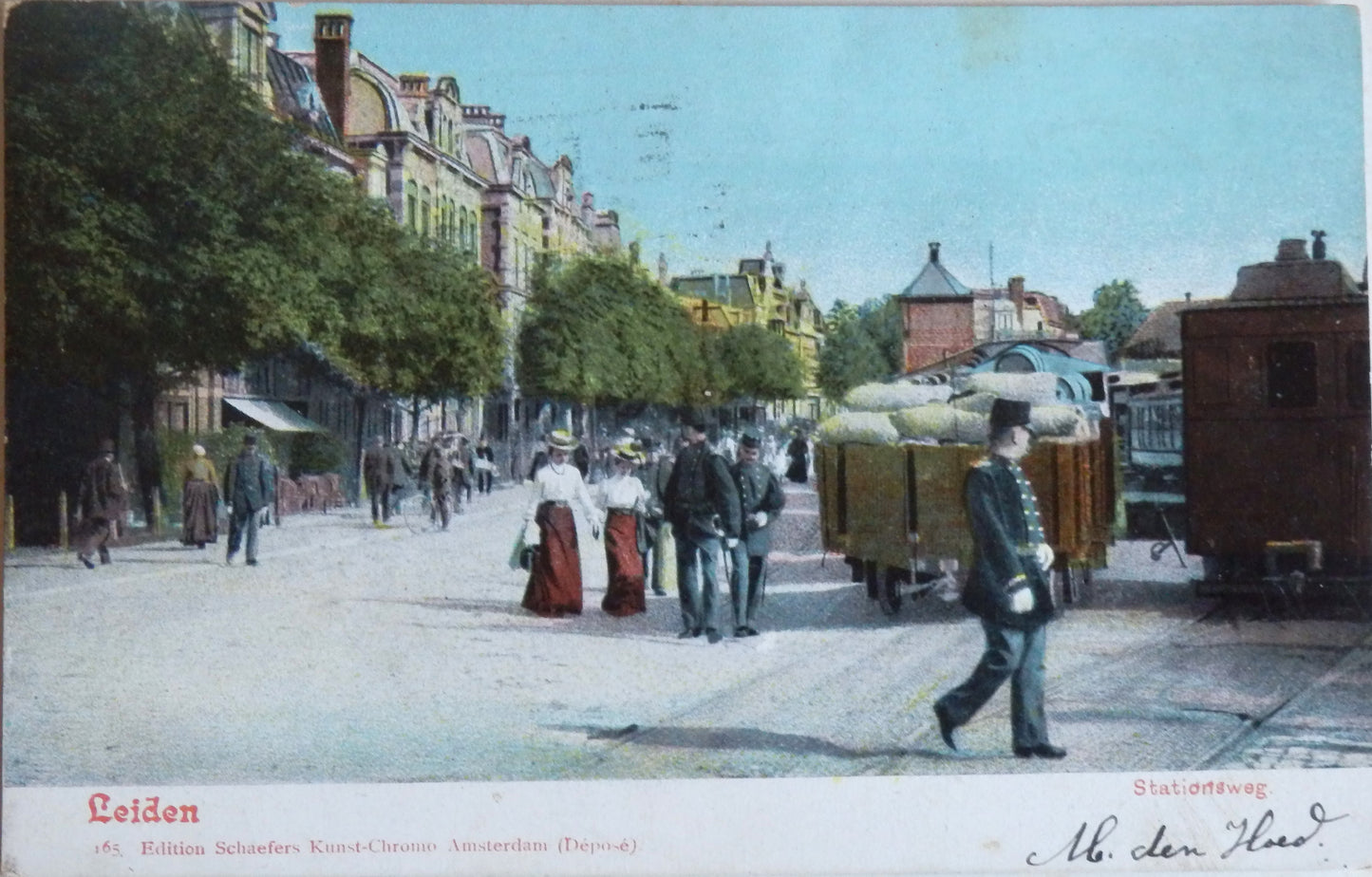 Ansichtkaart Leiden - Stationsweg rond 1910