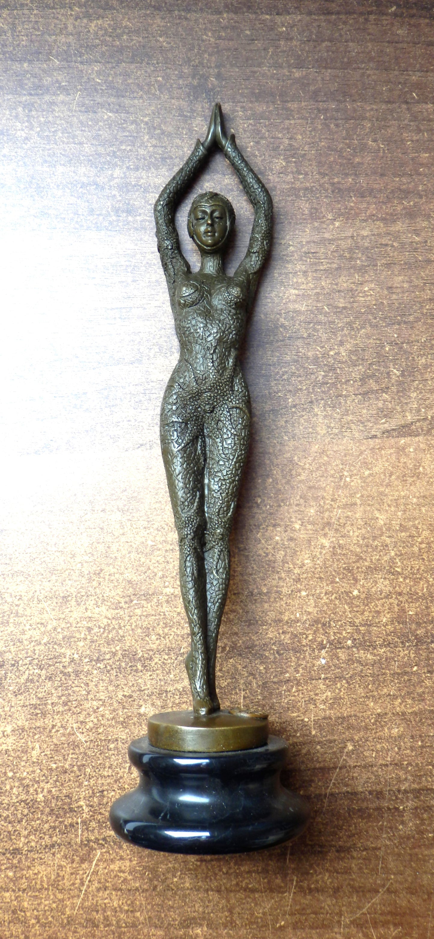 Fraai Sculptuur van Naakte vrouw in Art Deco Stijl - Starfish, op marmeren voet