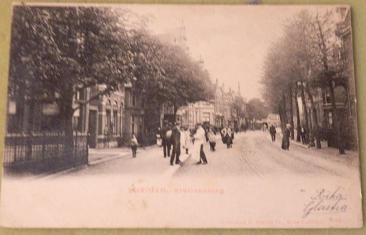 Ansichtkaart Leiden - Stationsweg (1900-1920)